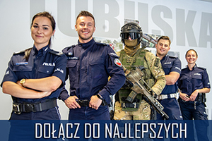 policjanci i policjantki w umundurowaniu