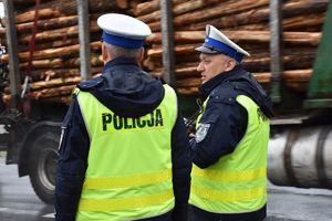 policjanci ruchu drogowego