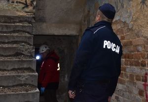 policjant i ratownik