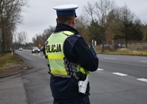 policjant na drodze