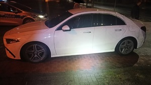samochód zatrzymany przez policję