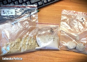 narkotyki w woreczkach