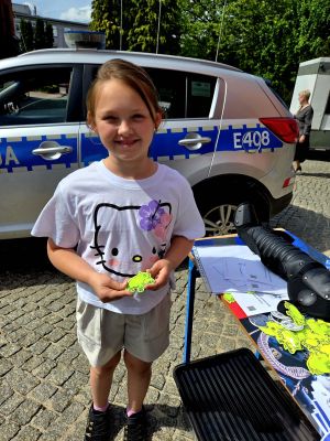 policja na festynie dziecko