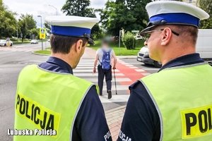 policjanci na drodze